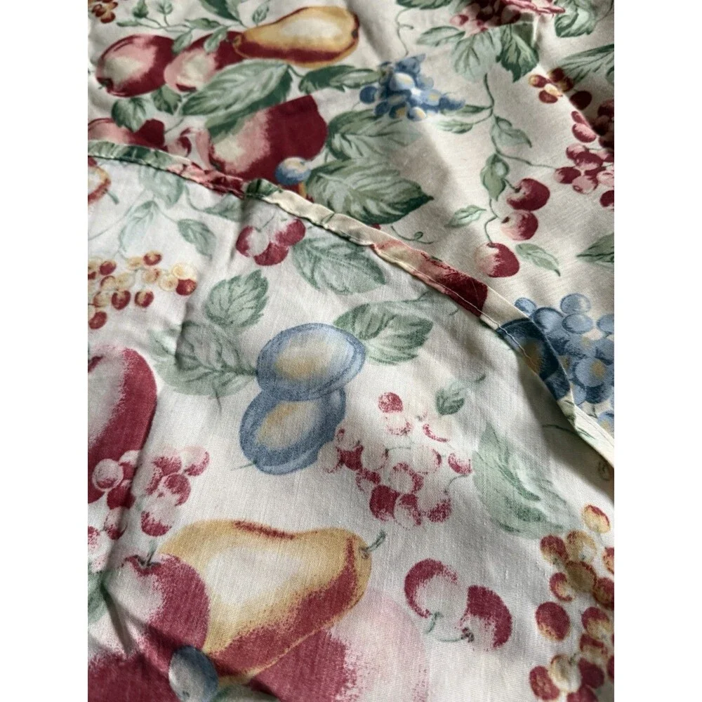 Vtg Retro Farm Produce Still Life Plum Cherries Print Tablecloth  82 x 60